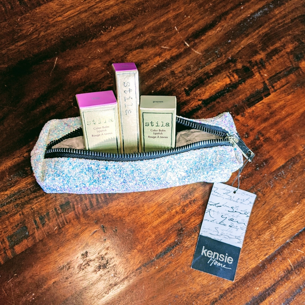 NWT 3 Stila Lipsticks & Kenzie Makeup Bag Set